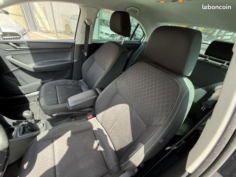 Skoda RAPID 1.6 TDI 105CH CR FAP GREENTEC TOUR DE FRANCE (image 16)