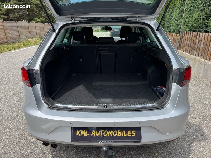 Seat Leon ST 2.0 TDI 150 4Drive BVM6 Style - Attelage - Révisée - Suivi complet - 4 roues motrices (image 5)