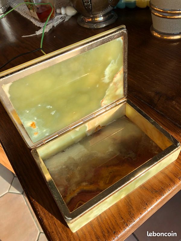 Boîte ancienne en onyx verte (image 1)