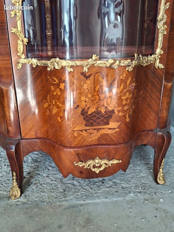 Vitrine Louis XV - Bois, Doré, Laiton, Verre - Début du XXe