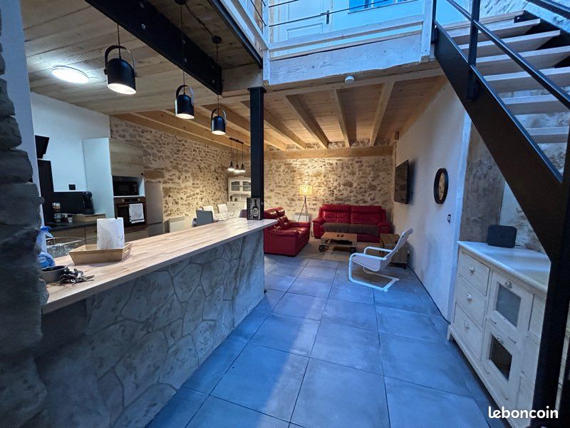 Appartement 5 pièces 85 m² · à Carpentras · 85 m² · 950 €/mois