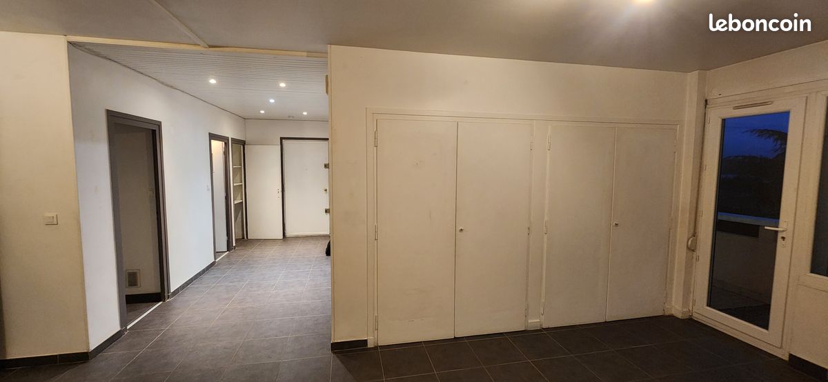 Appartement 3 pièces 62 m² · à Chambéry · 62 m² · 155 000 €