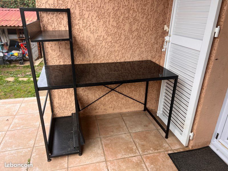 Bureau (image 2)