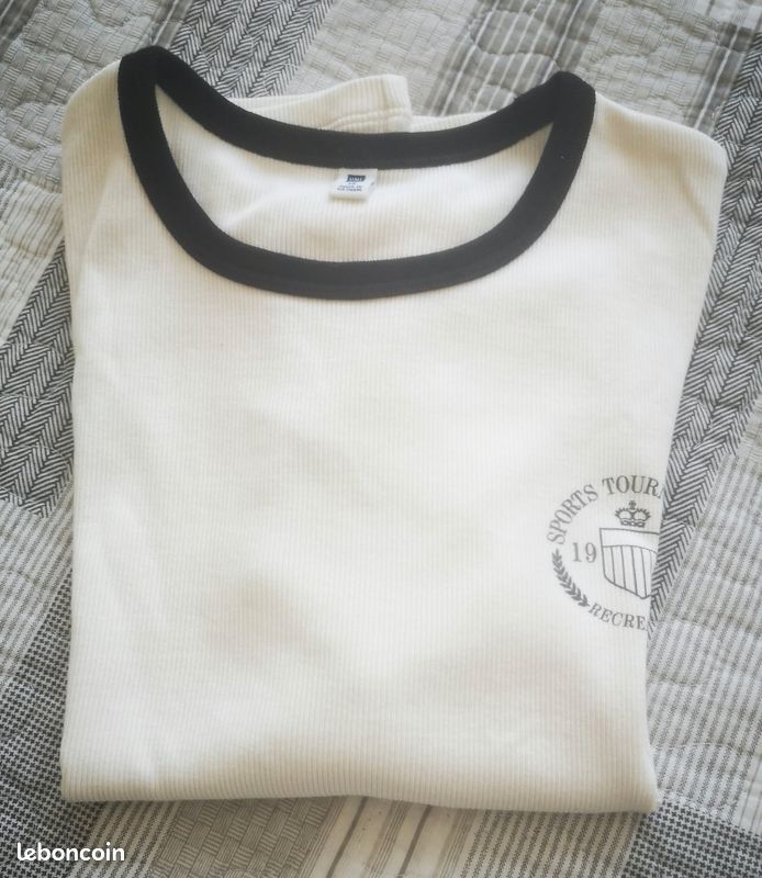 Mini tshirt de chez uniqlo (image 2)