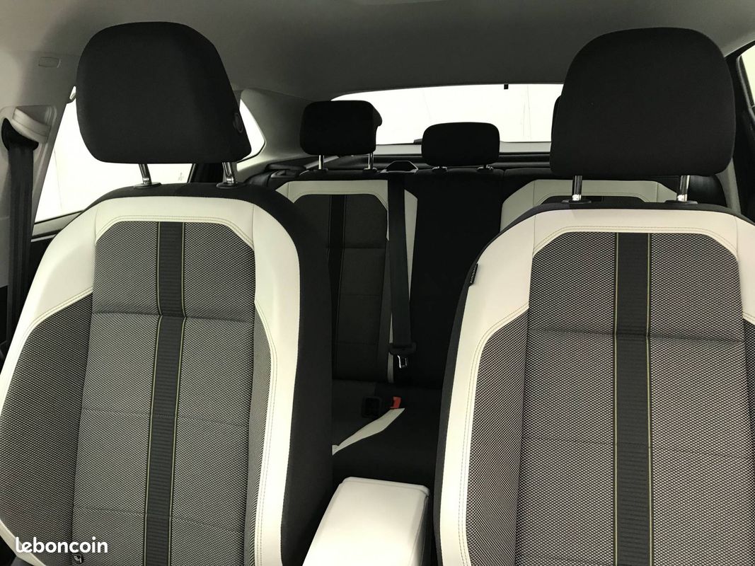 VOLKSWAGEN Taigo 1.0 TSI 116 DSG7 Style (image 24)