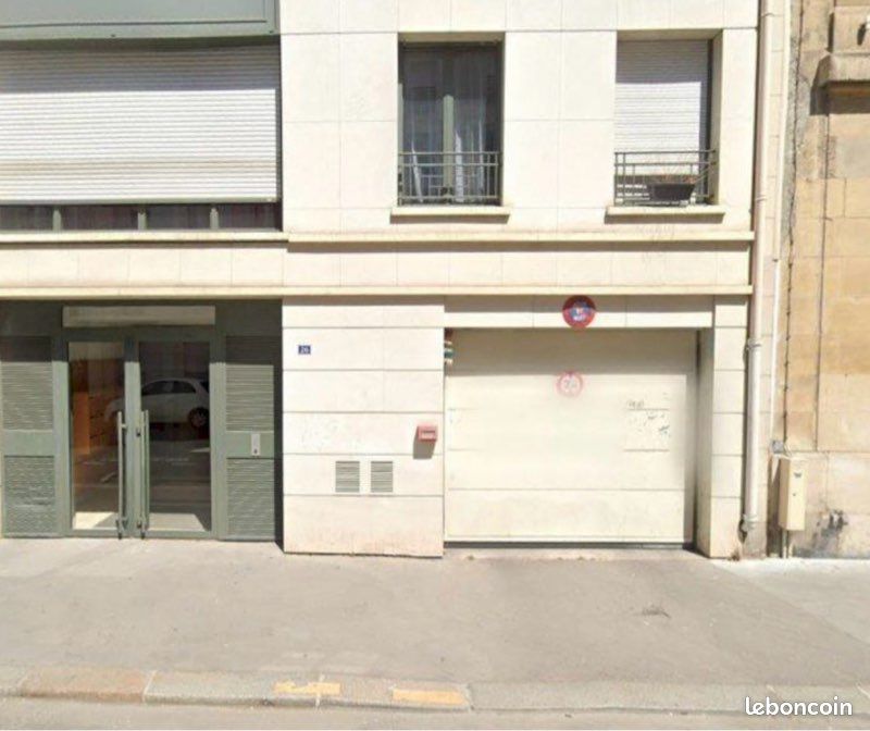 Place de parking à louer Rue St-Maur Paris11 · 120 €/mois