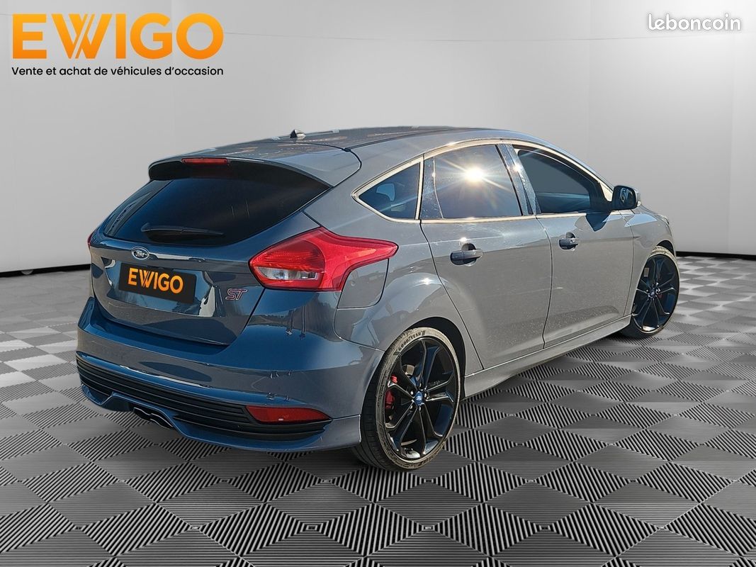 Ford focus 2.0 ecoboost 250 st start-stop flexifuel pack hiver/performance (image 5)