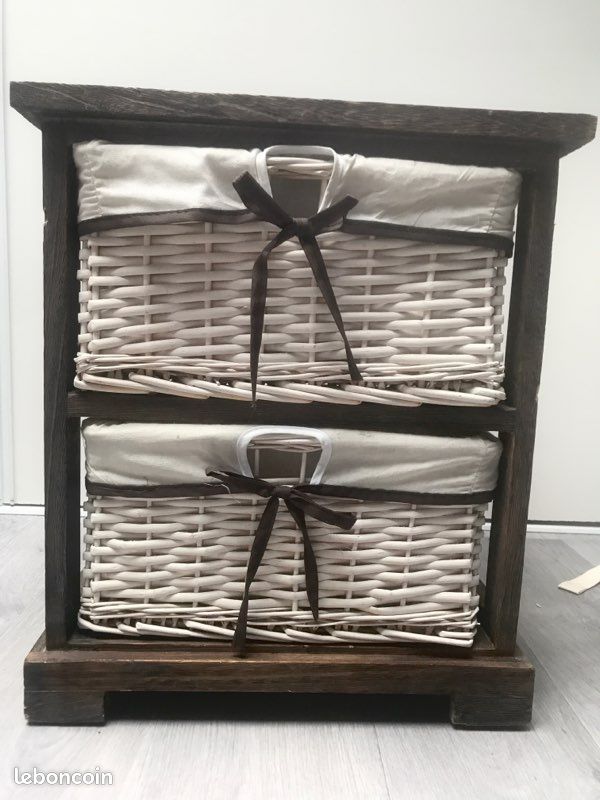 Petite armoire en bois avec 2 tiroirs paniers (image 2)