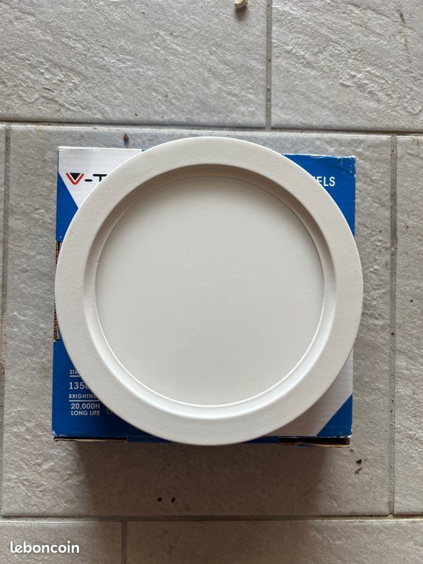 ÉCLAIRAGE LED ROND 18 cm 15W (image 1)