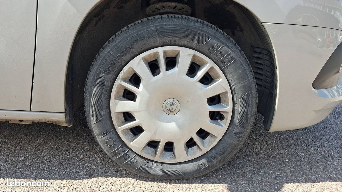 Opel Combo 1.5 D 102 Life (image 17)