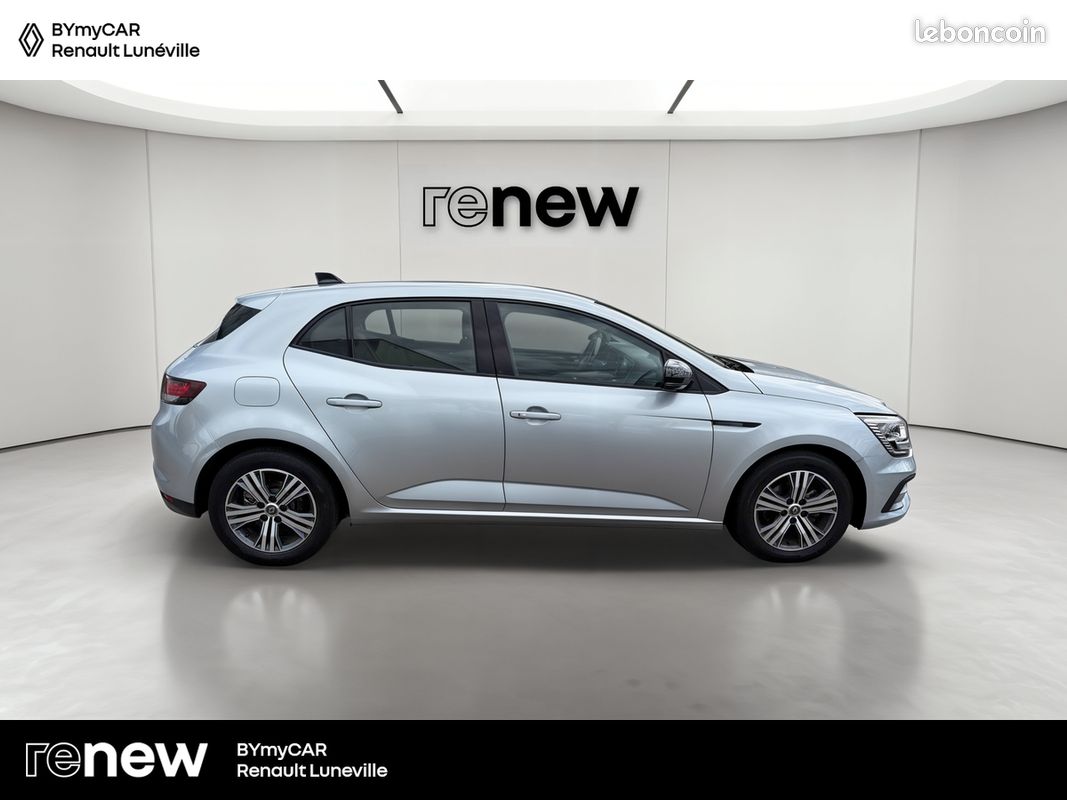 RENAULT Megane IV Berline Blue dCi 115 EDC Evolution (image 6)