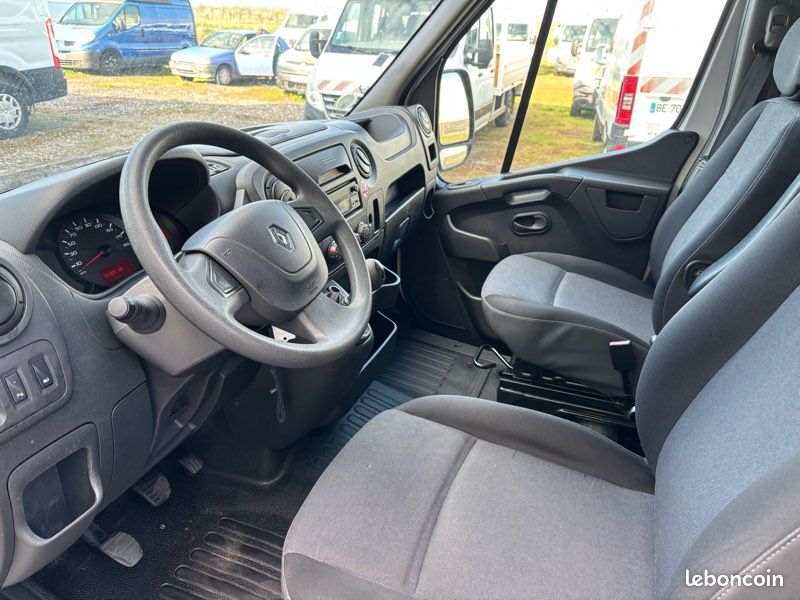 Renault Master 2.3 dci 110 grand confort (image 2)