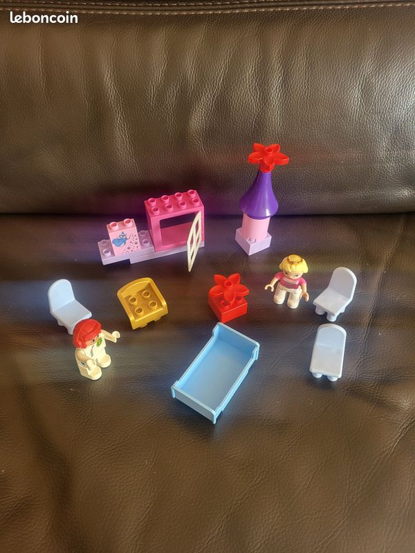 Lego Duplo : La Belle au bois dormant. Poupées. Voitures. Peluches. Figurines (image 4)