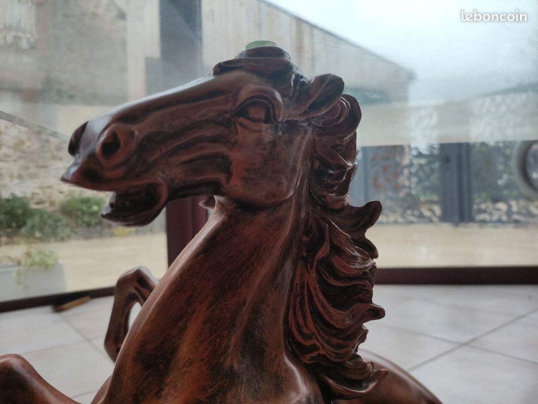 Table de salon chevaux cabrés (image 3)
