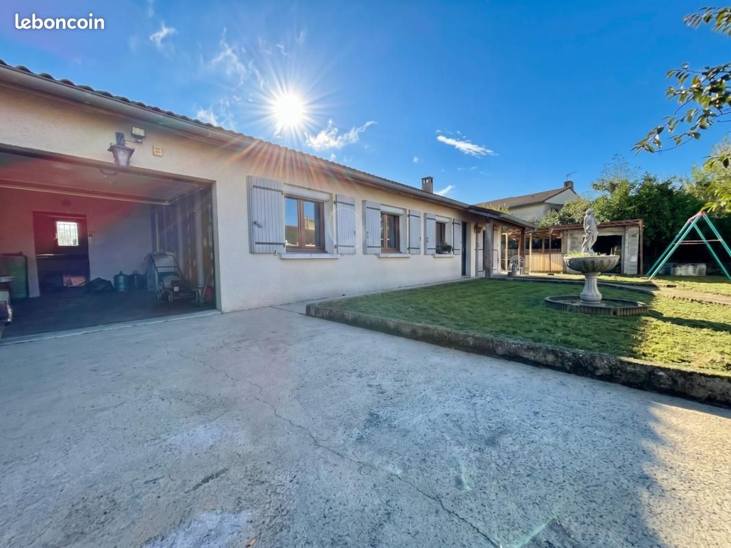 Maison 5 pièces 102 m² · à Granges-les-Beaumont · 102 m² · 233 000 €