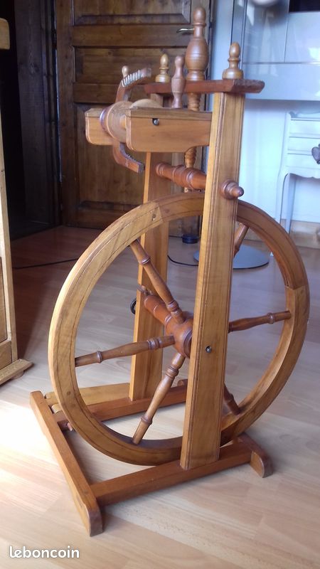 Rouet ancien (image 1)