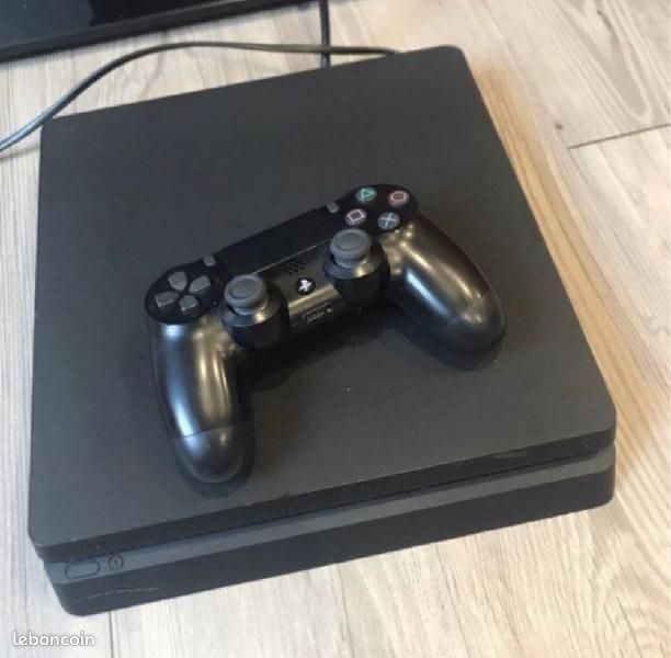 Ps4 slim (image 1)