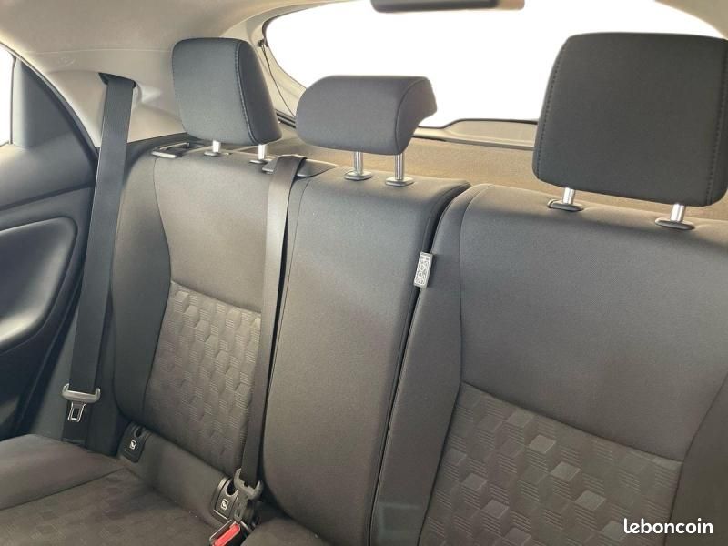 Toyota Yaris 120 VVT-i Dynamic Business 5p MC24 (image 24)
