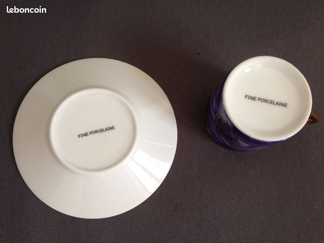 Coffret 6 tasses et soucoupes en porcelaine (image 3)