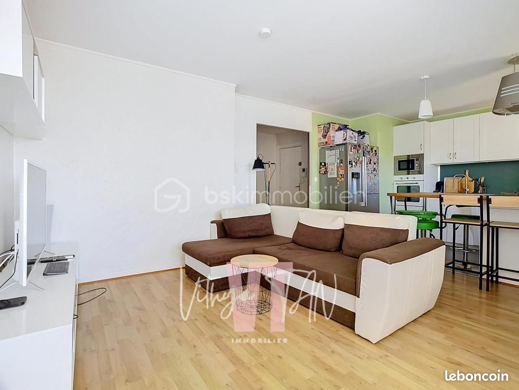 Appartement 6 pièces 100 m² · à Torcy · 100 m² · 299 000 €