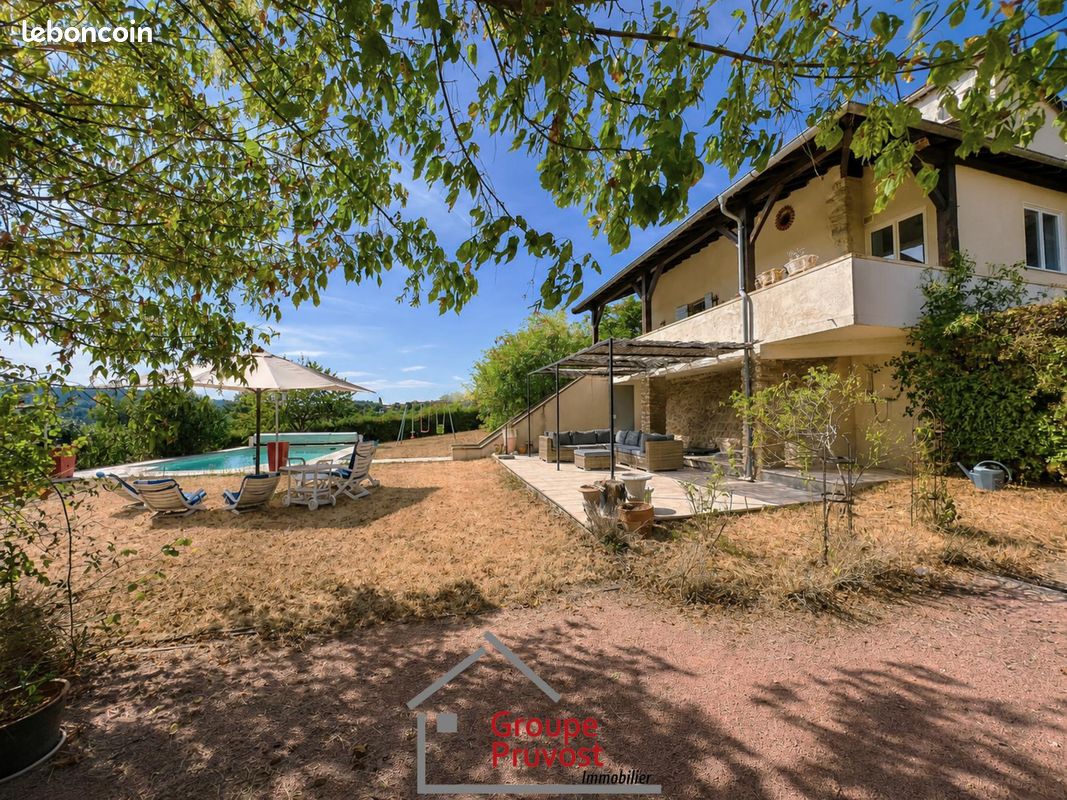 Maison 4 pièces 111 m² · à Navour-sur-Grosne · 111 m² · 283 000 €