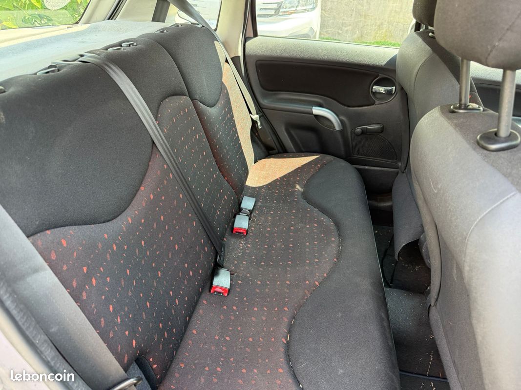 CITROEN C3 - 1.4 HDI 68ch - A SAISIR (image 5)