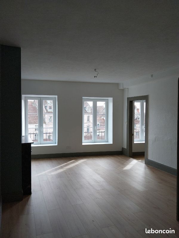 Appartement 3 pièces 75 m² · à Luxeuil-les-Bains · 75 m² · 606 €/mois