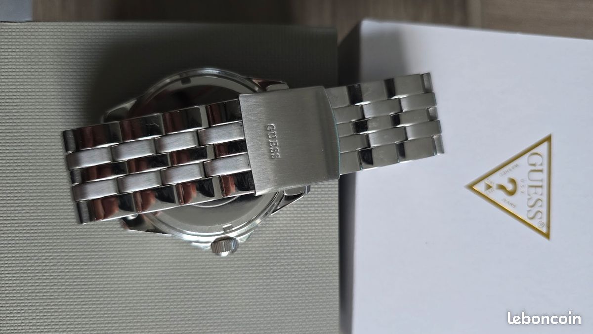 Montre GUESS Odyssey neuve (image 4)