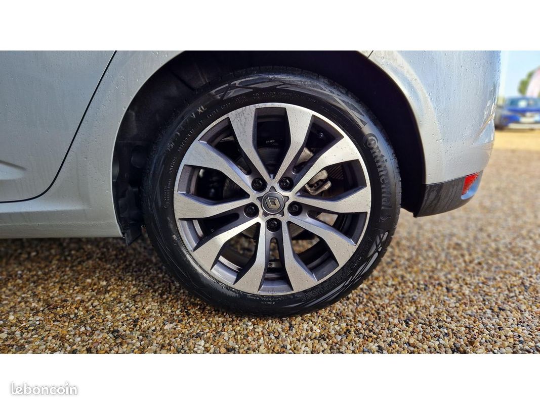 RENAULT MEGANE Mégane 1.5 Blue dCi - 115 2023 IV BERLINE Evolution PHASE 2 (image 50)