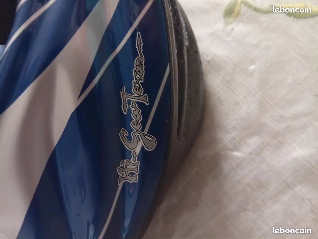 Casque vélo Royal Baby – Rouge, bleu et blanc (image 6)