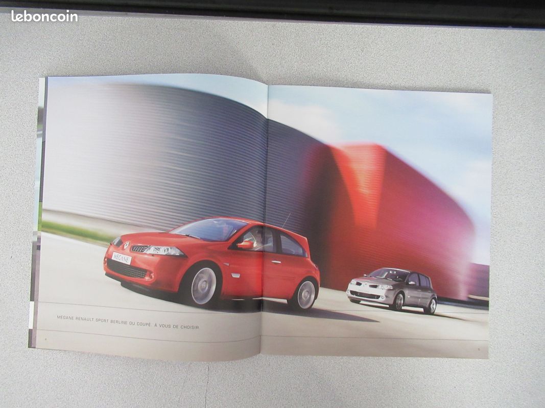 Lot de 3 catalogues dépliants Megane 2 RS F1 Team (image 7)