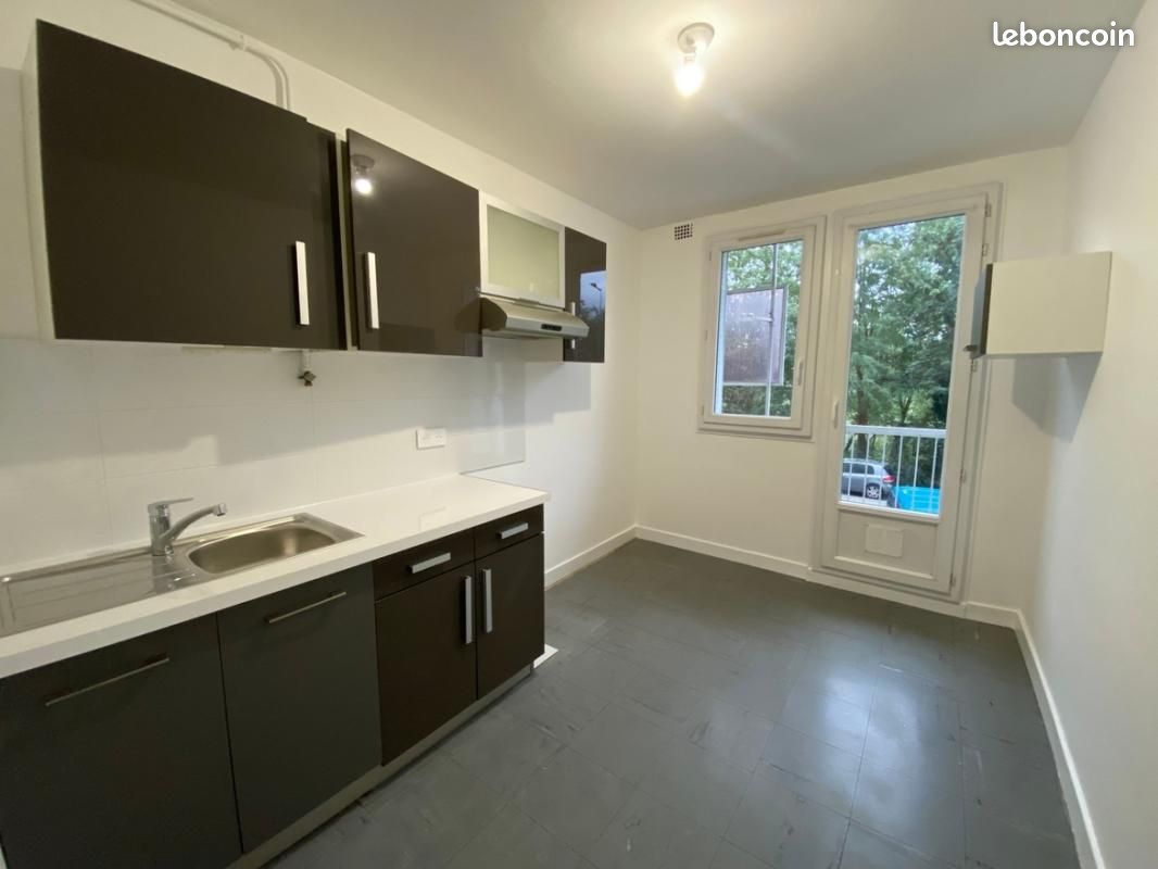 Appartement 3 pièces 54 m² · à Seyssinet-Pariset · 54 m² · 731 €/mois