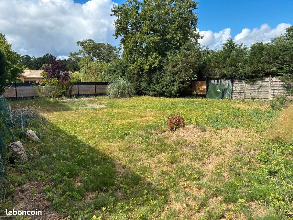 Terrain 305 m² · à Andernos-les-Bains · 170 000 €