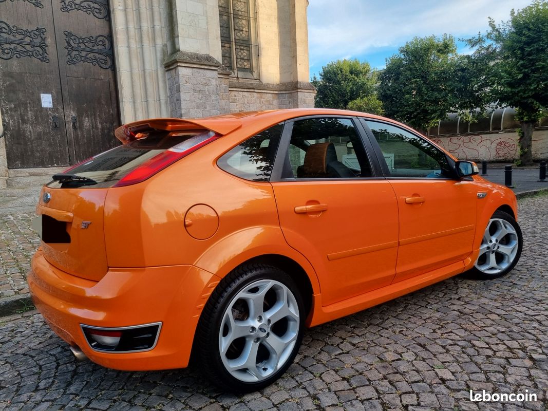 Ford Focus ST 2.5 Turbo 225ch - 104 000 km - Excellent état - Tres Propre (image 2)