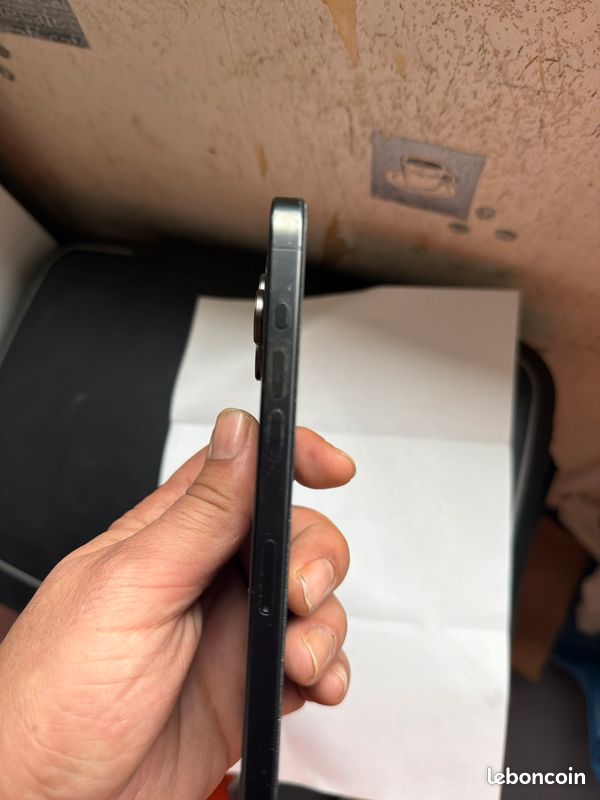 Vente iPhone 15 pro max (image 2)