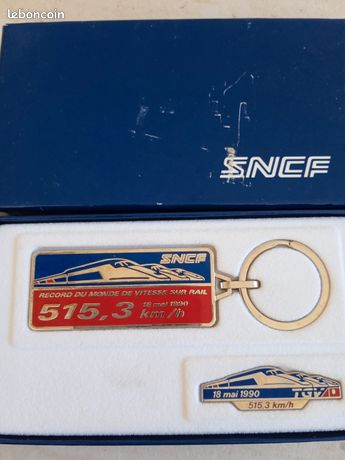 Pin's SNCF TGV France-Angleterre - édition Limitée Collectors, Signé