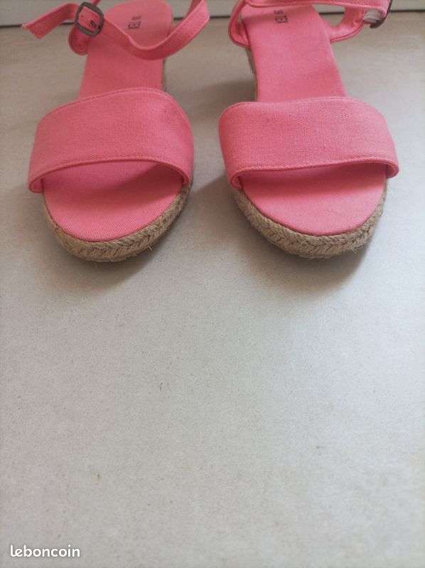 Chaussures espadrilles corail neuves (image 4)