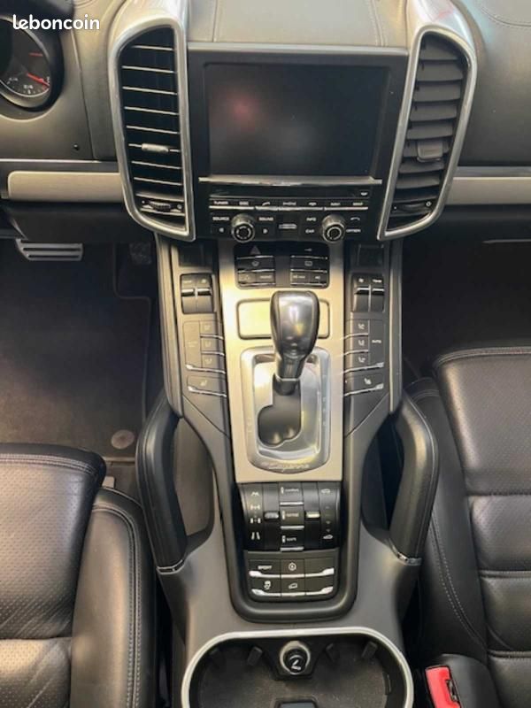 Porsche Cayenne S (image 5)