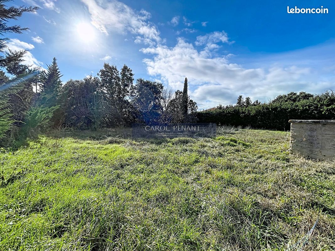 Terrain 982 m² · à Pernes-les-Fontaines · 982 m² · 160 000 €