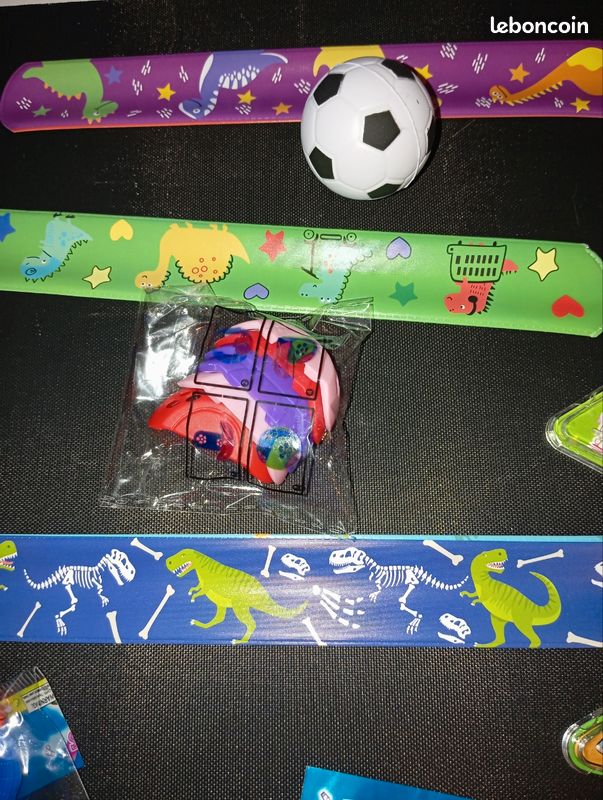 Lot d'une dizaine de fidget jeux (image 1)