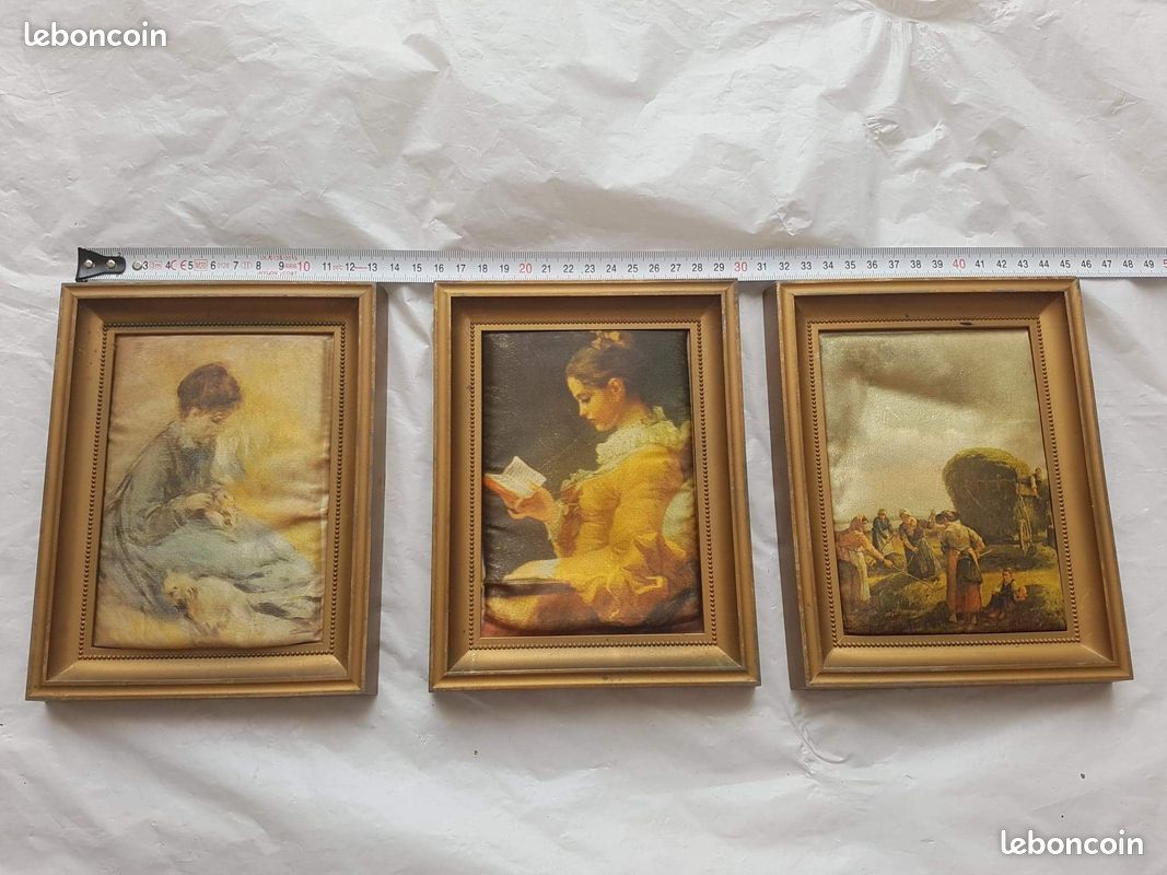 CADRES EN BOIS Dore Avec Gravures De Mode Le Lot De 2 EUR 50,00