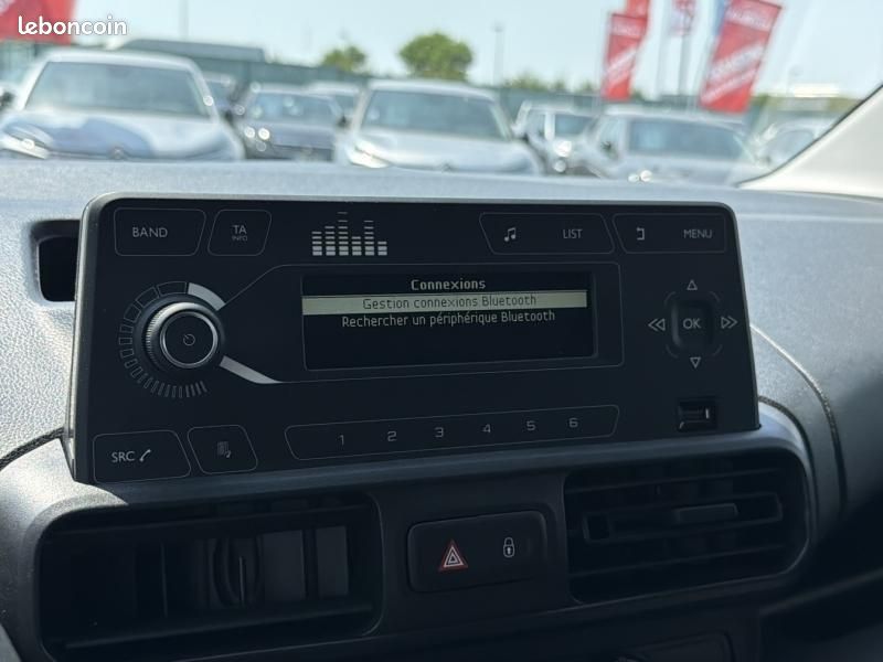 Citroen Berlingo Van M 650kg BlueHDi 75 S&S Control (image 23)