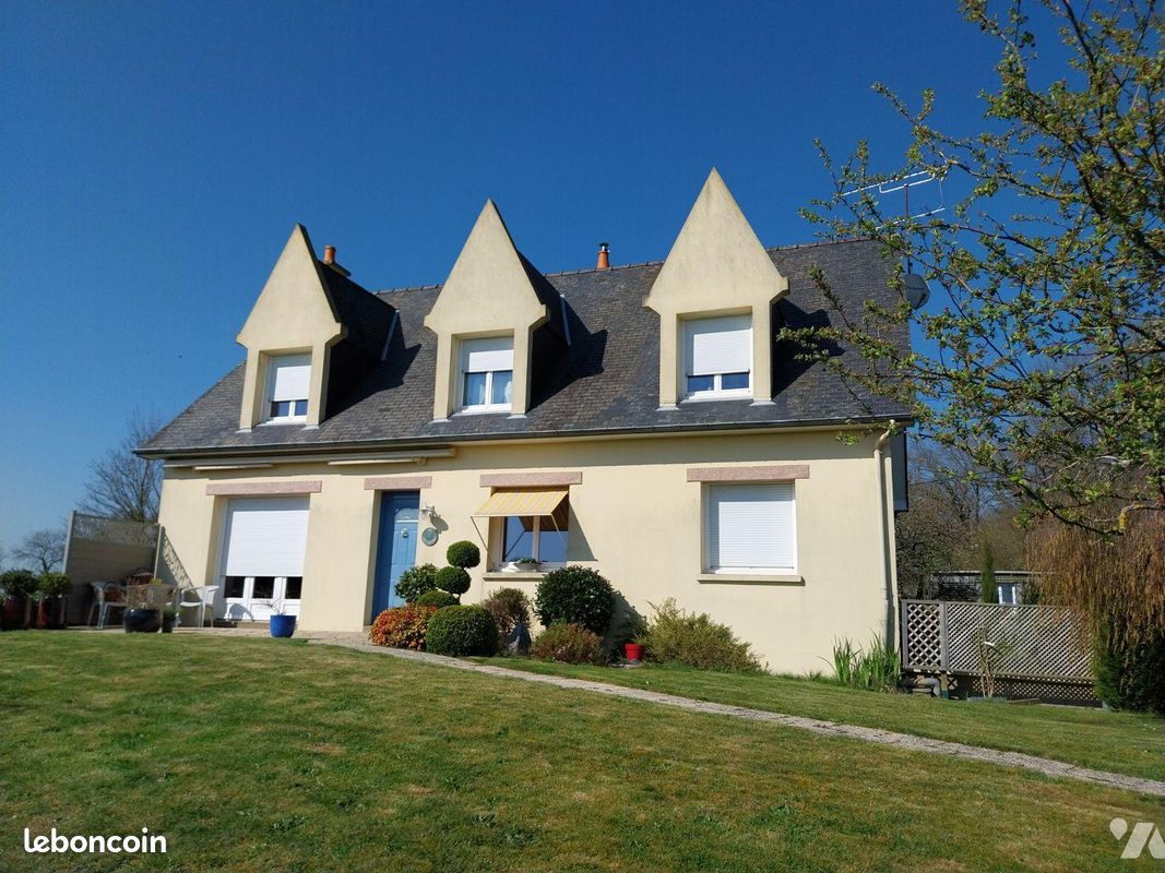 Maison 7 pièces 152 m² · à Erbrée · 152 m² · 258 960 €