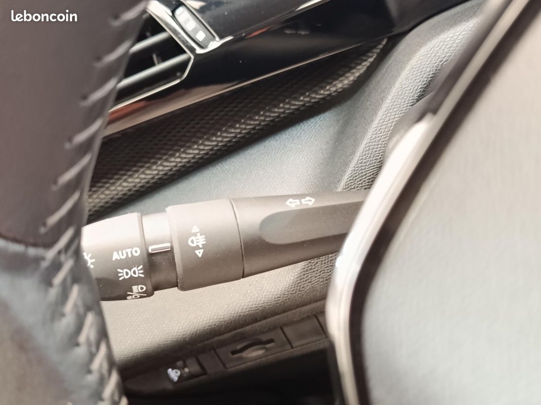 Peugeot 308 (3) PureTech 130 ACTIVE PACK (image 18)