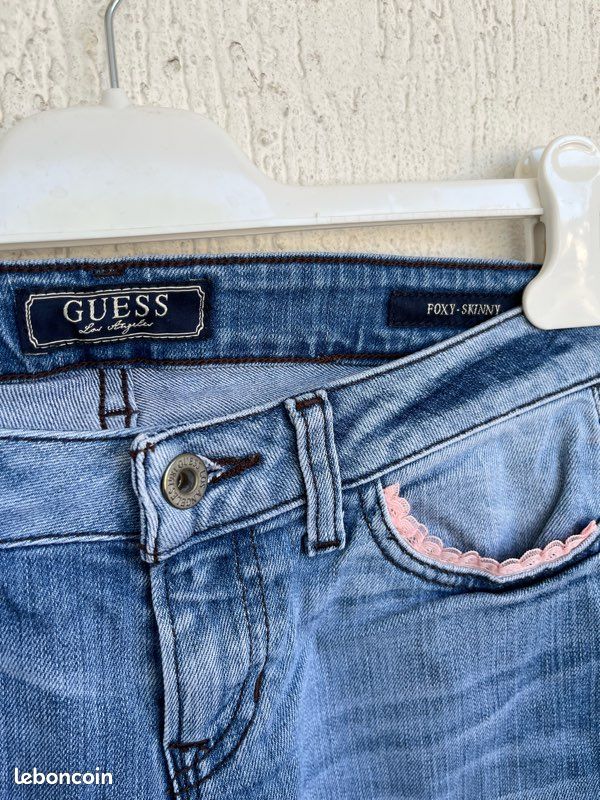 Jean Guess femme Taille 40 (image 3)