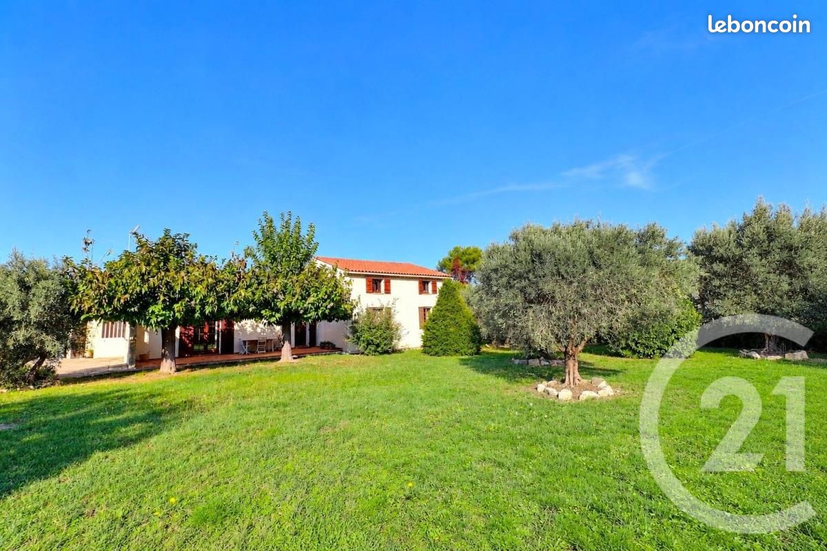 Maison 5 pièces 120 m² · à Sarrians · 120 m² · 330 000 €