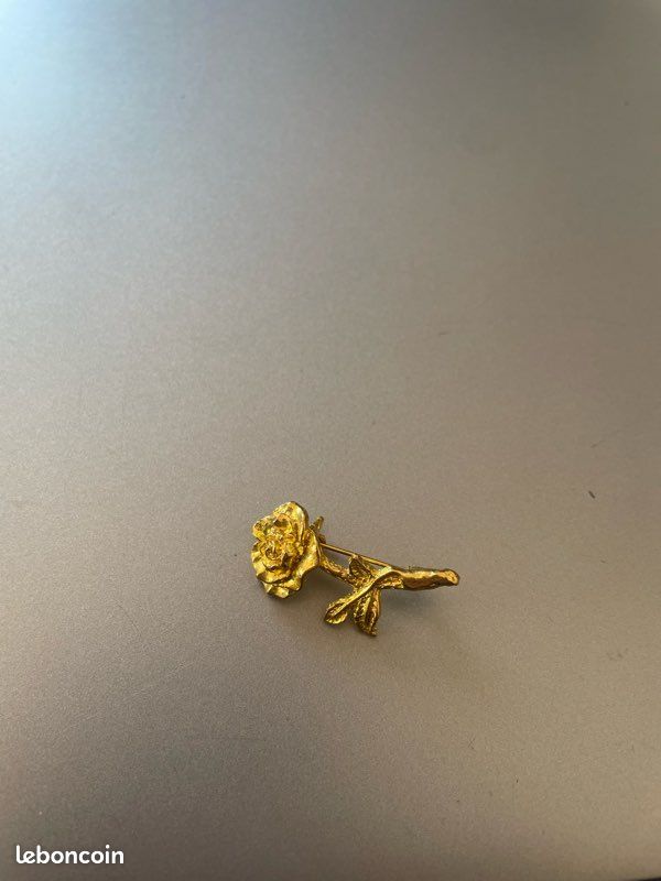 Broche ancienne forme de fleur (image 3)