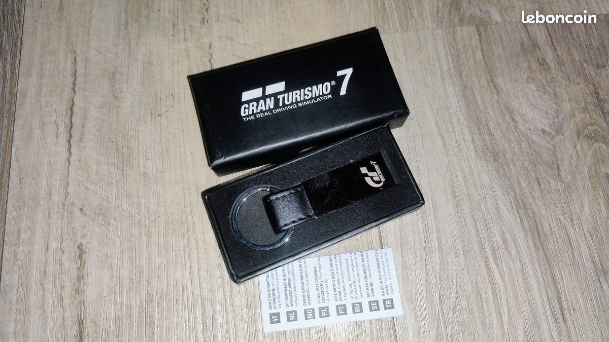 Porte-clé officiel Gran Turismo 7 PS5 / PS4 – Collector avec boîte (image 2)
