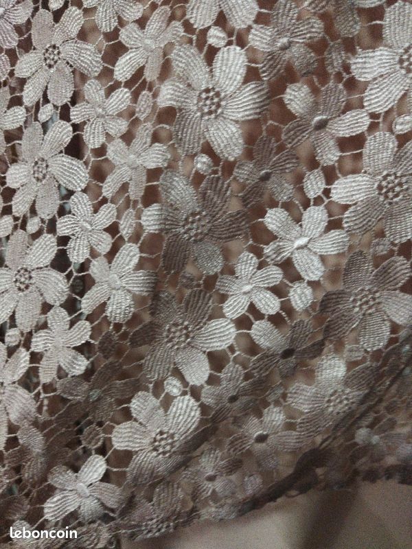 Robe (image 2)