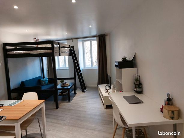 Studio 1 pièce 32 m²